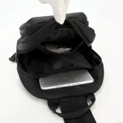Bolso bandolera con portabilidad tipo mochila