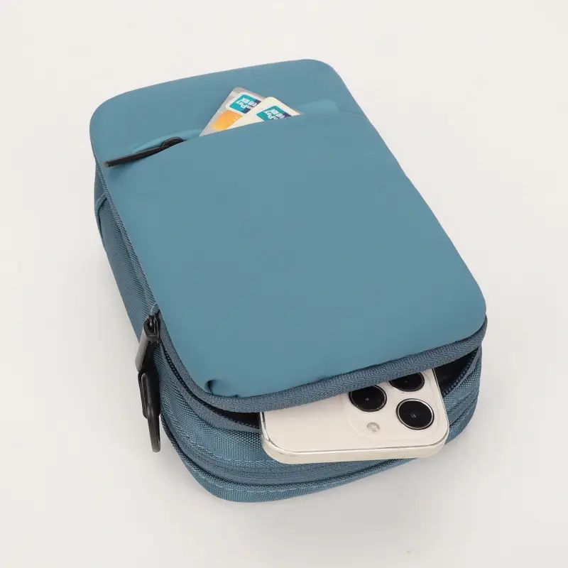 Bandolera mediana con portabilidad tipo mochila