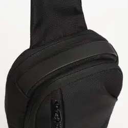 Bandolera de hombre cruzada con organizador interior