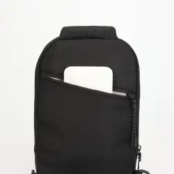 Bandolera de hombre cruzada con organizador interior