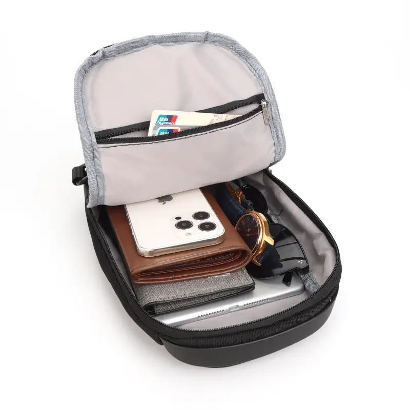 Bandolera de hombre cruzada con organizador interior