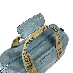 Bolsa de deporte Essentials en piel vegana