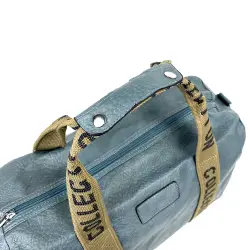 Bolsa de deporte Essentials en piel vegana