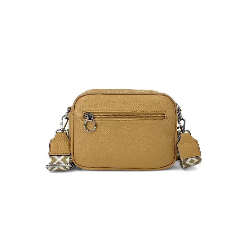 Bandolera cruzada con colgante